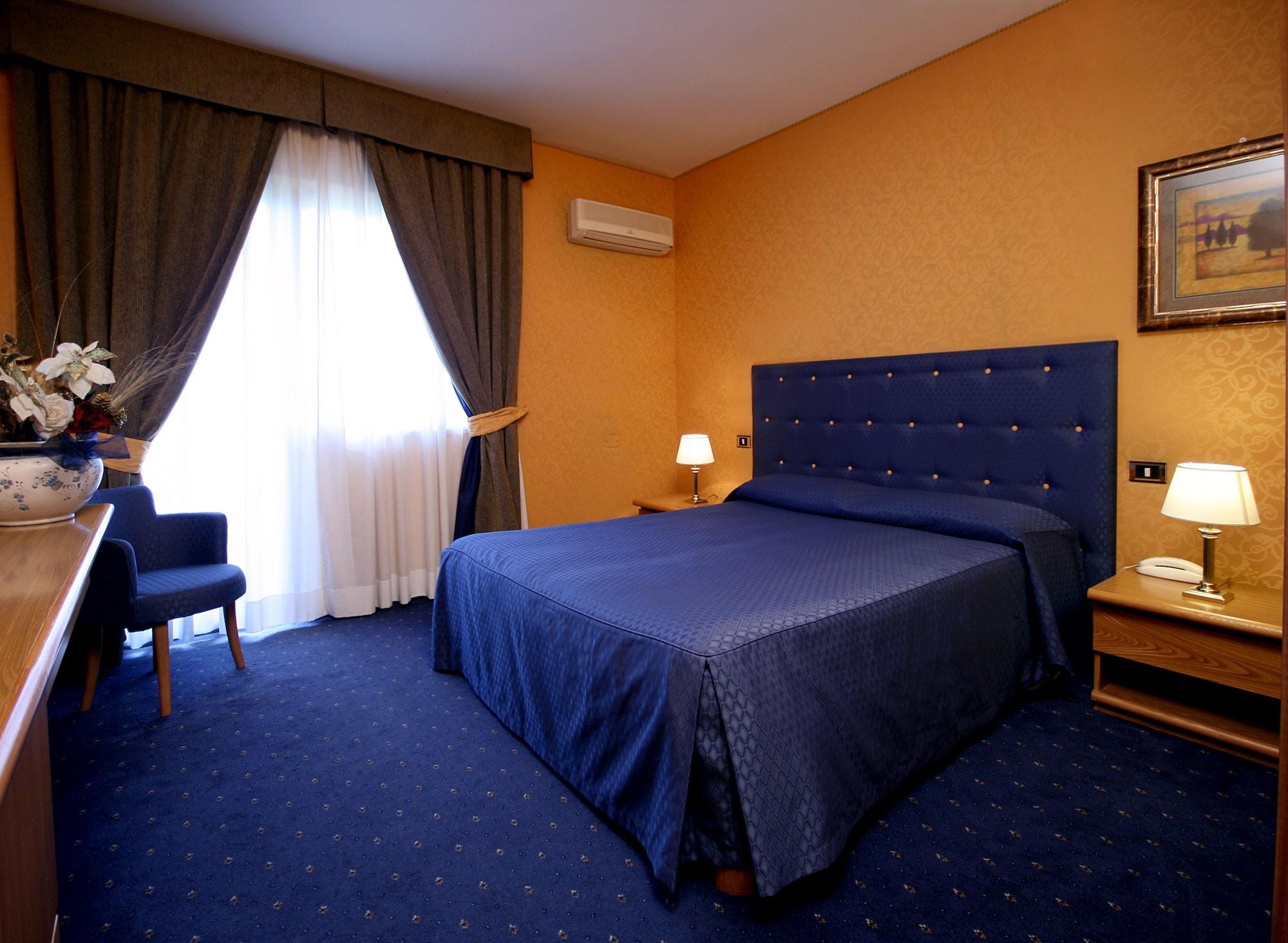 Hotel Setar Quartu Sant'Elena Room photo